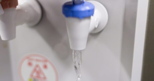 ウォーターサーバー画像